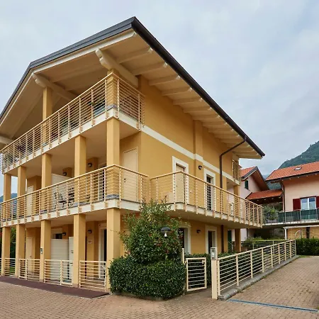 Apartament Alessandra Lenno